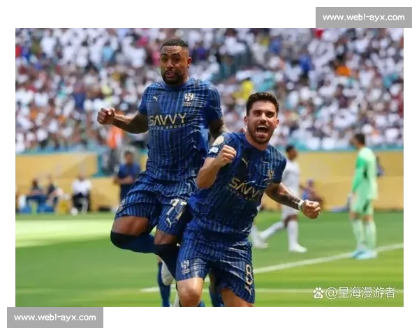 小因扎吉征服沙特！世俱杯爆冷掀翻曼城，发布会掌声雷动见证战术大师