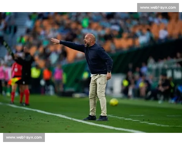 官方:西班牙人免签塞尔维亚国门德米特罗维奇,签约三年 官方:西班牙人免签塞尔维亚国门德米特罗维奇,签约三年